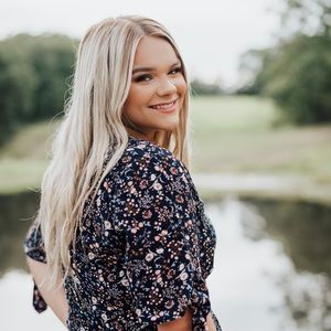 Meet your Posher, Arissa